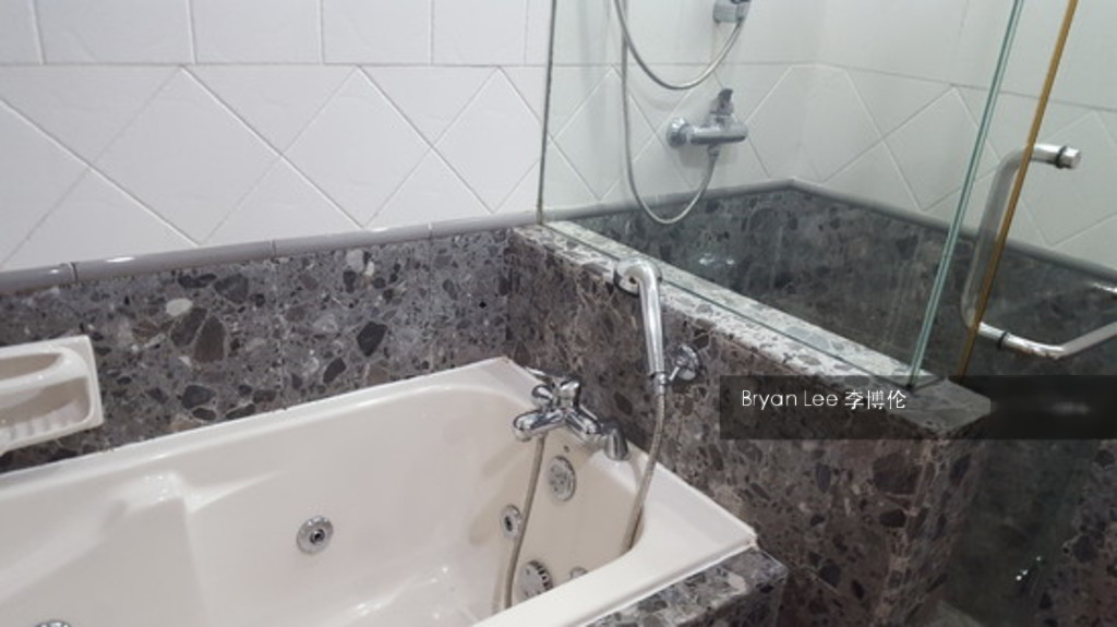 Woodgrove Condominium (D25), Condominium #156463602